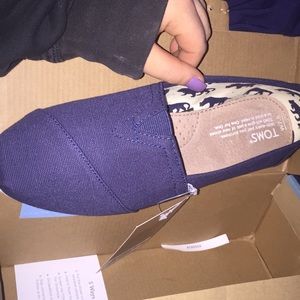 Toms shoes